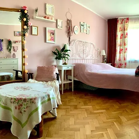 Stella's Mansion Pokoje 5 Minut Od Plazy Homestay Gdansk