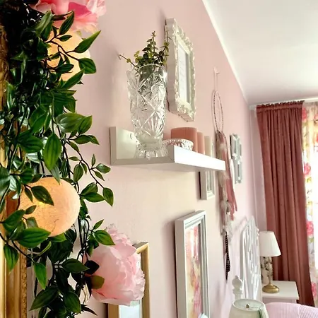 Stella's Mansion Pokoje 5 Minut Od Plazy Homestay *